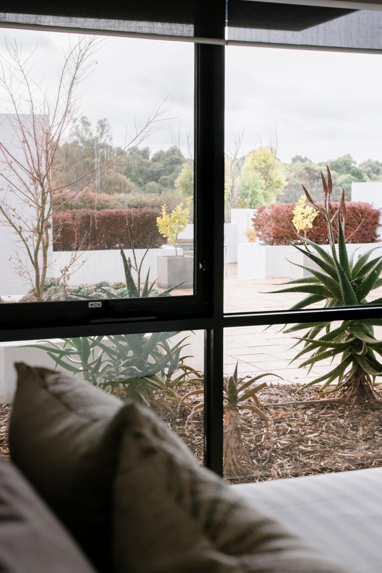 Waurn Ponds Estate Hotel Exterior photo